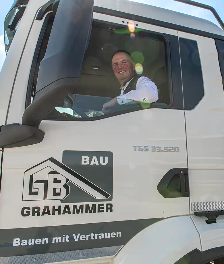 Erd- und Baggerarbeiten mit Grahammer Bau in Niederbayern